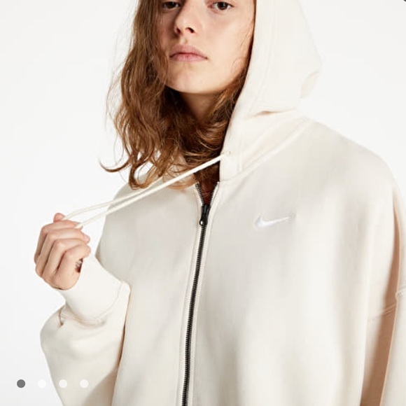 Nike Tops - Nike Sportswear Essentials Fleece Full-Zip Hoodie Size XL